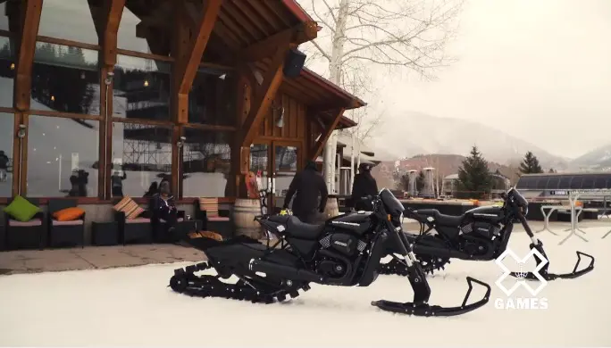 Harley-Davidson Snow Bike Street Rod