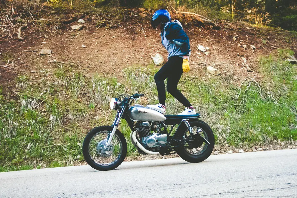 stunt moto