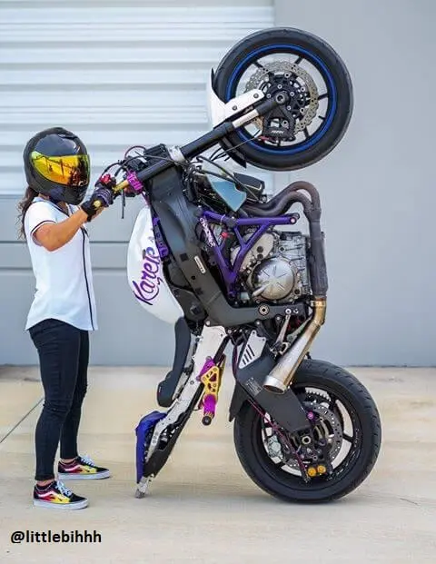 stunt moto