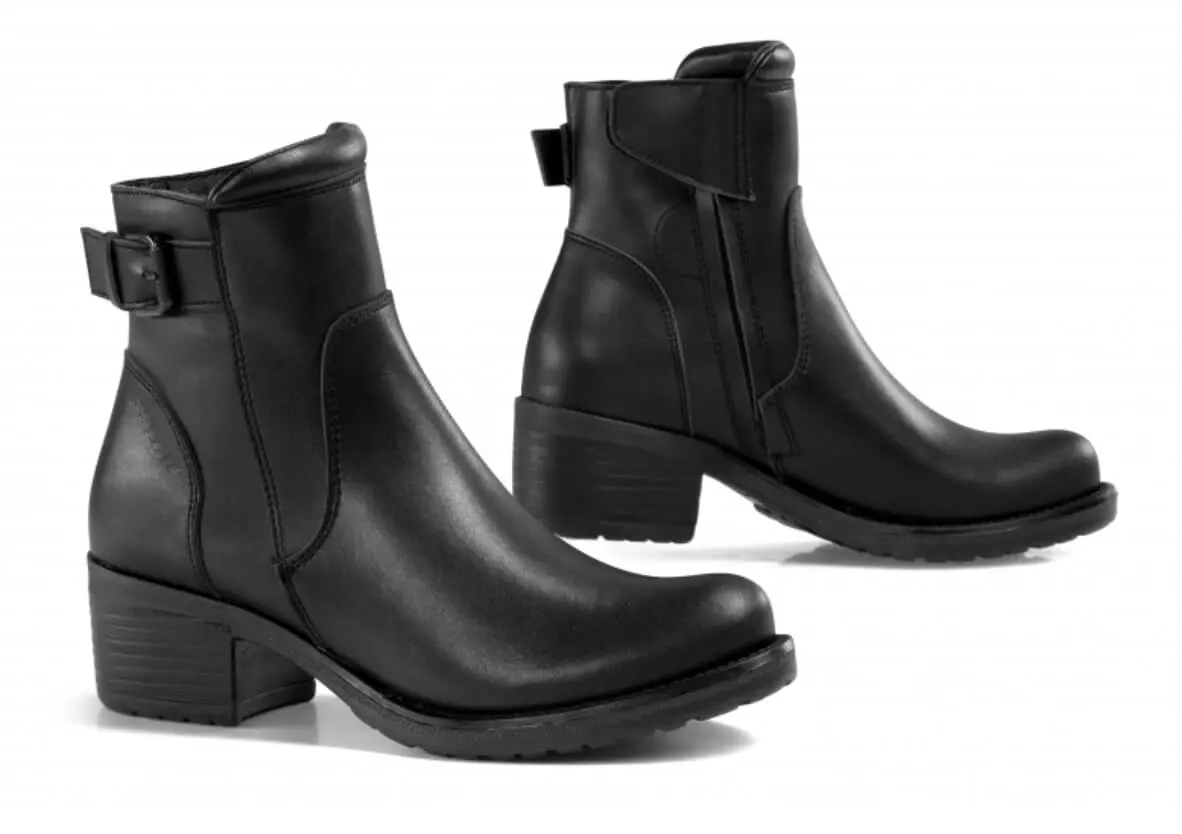 Low hot sale motorcycle boots