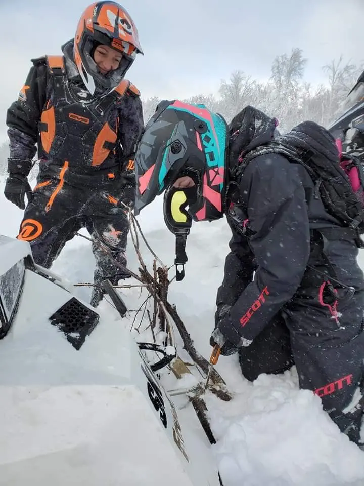 Comment débuter la motoneige hors-piste