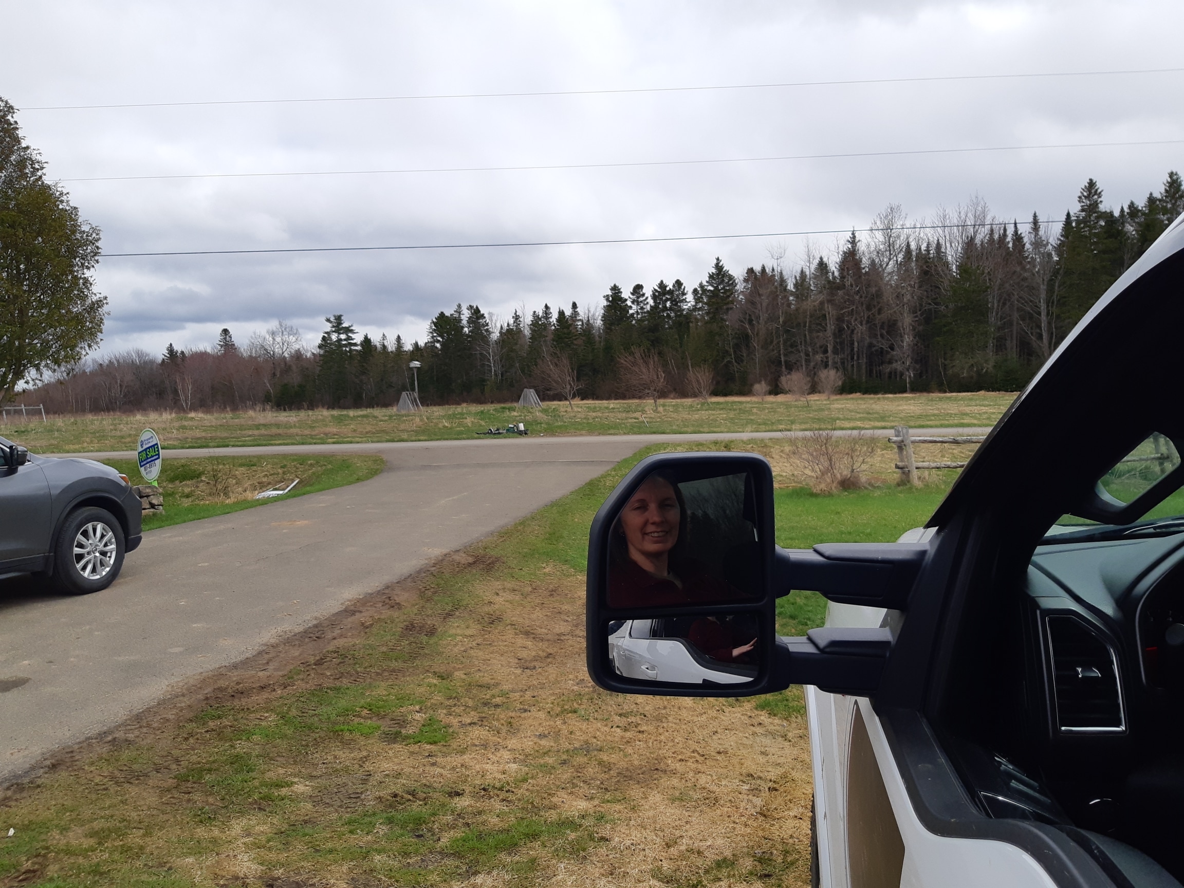 Apprendre à utiliser les miroirs pour reculer.