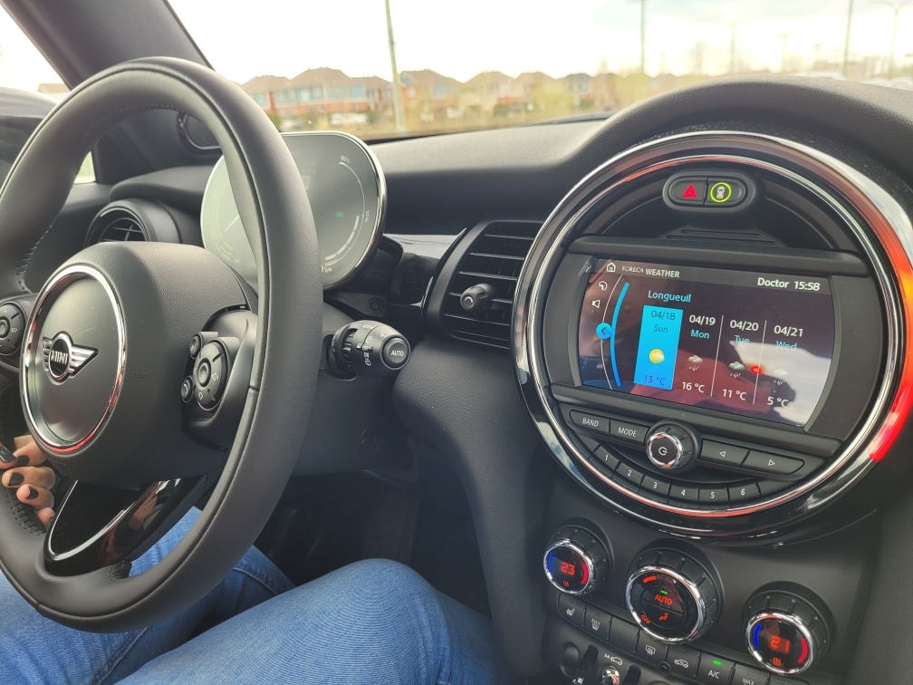 2021 MINI Cooper SE 100% electric - dashboard