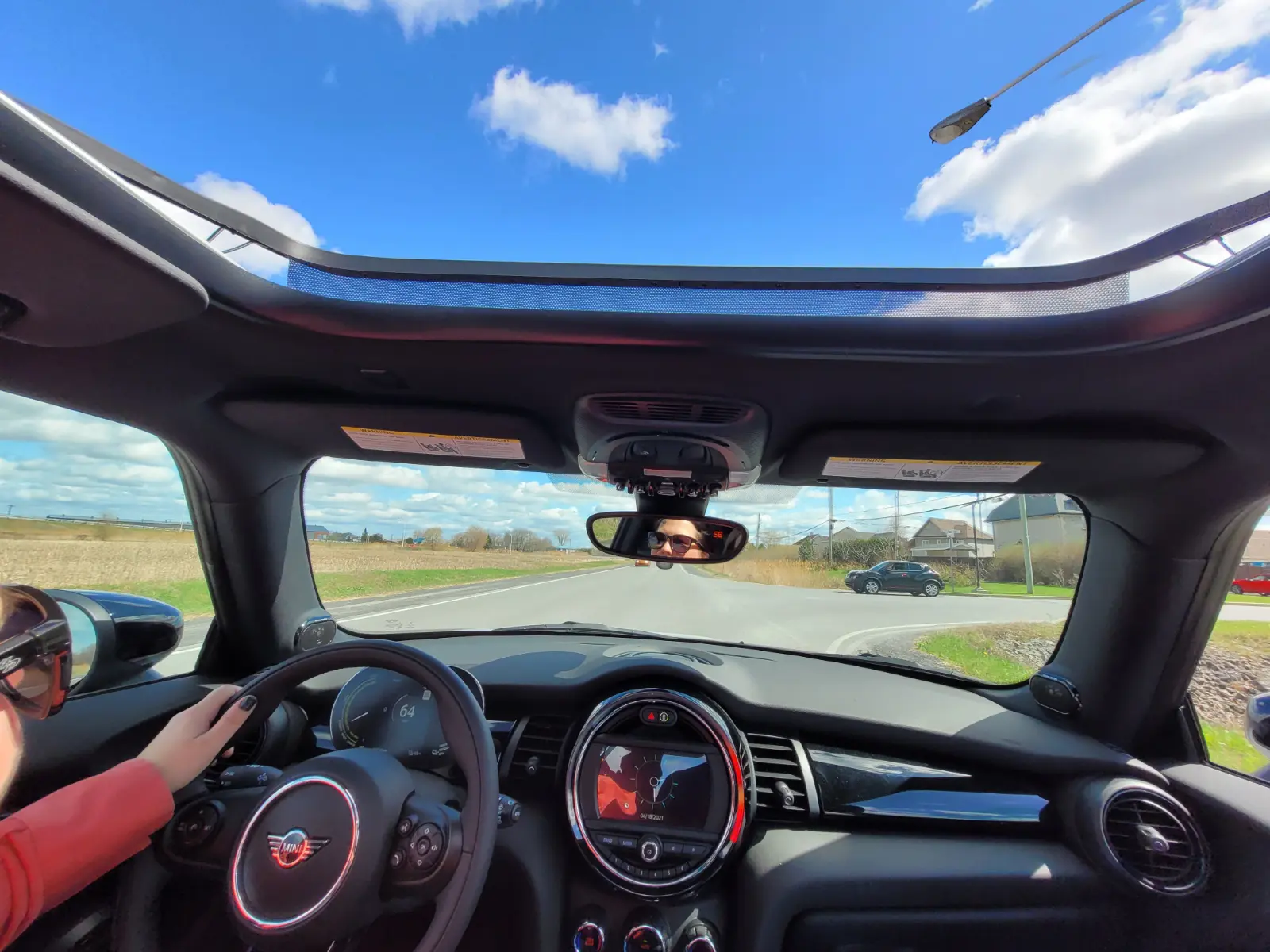 2021 MINI Cooper SE 100% electric - panoramic sunroof 2021 MINI Cooper SE 100% electric - panoramic sunroof