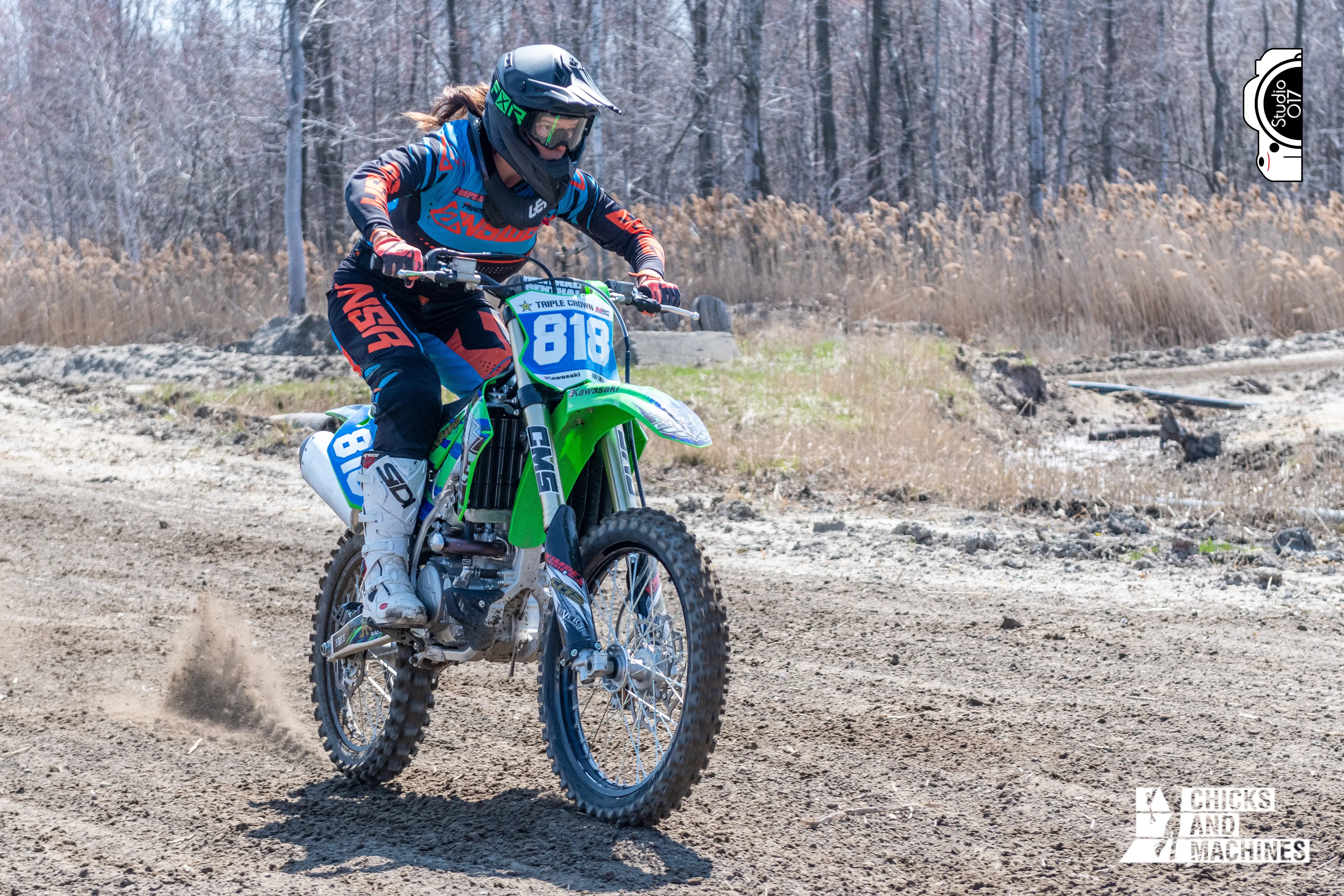 Cindy testing the FXR Maverick Helmet And Goggles. Photo : Claude Prud’Homme