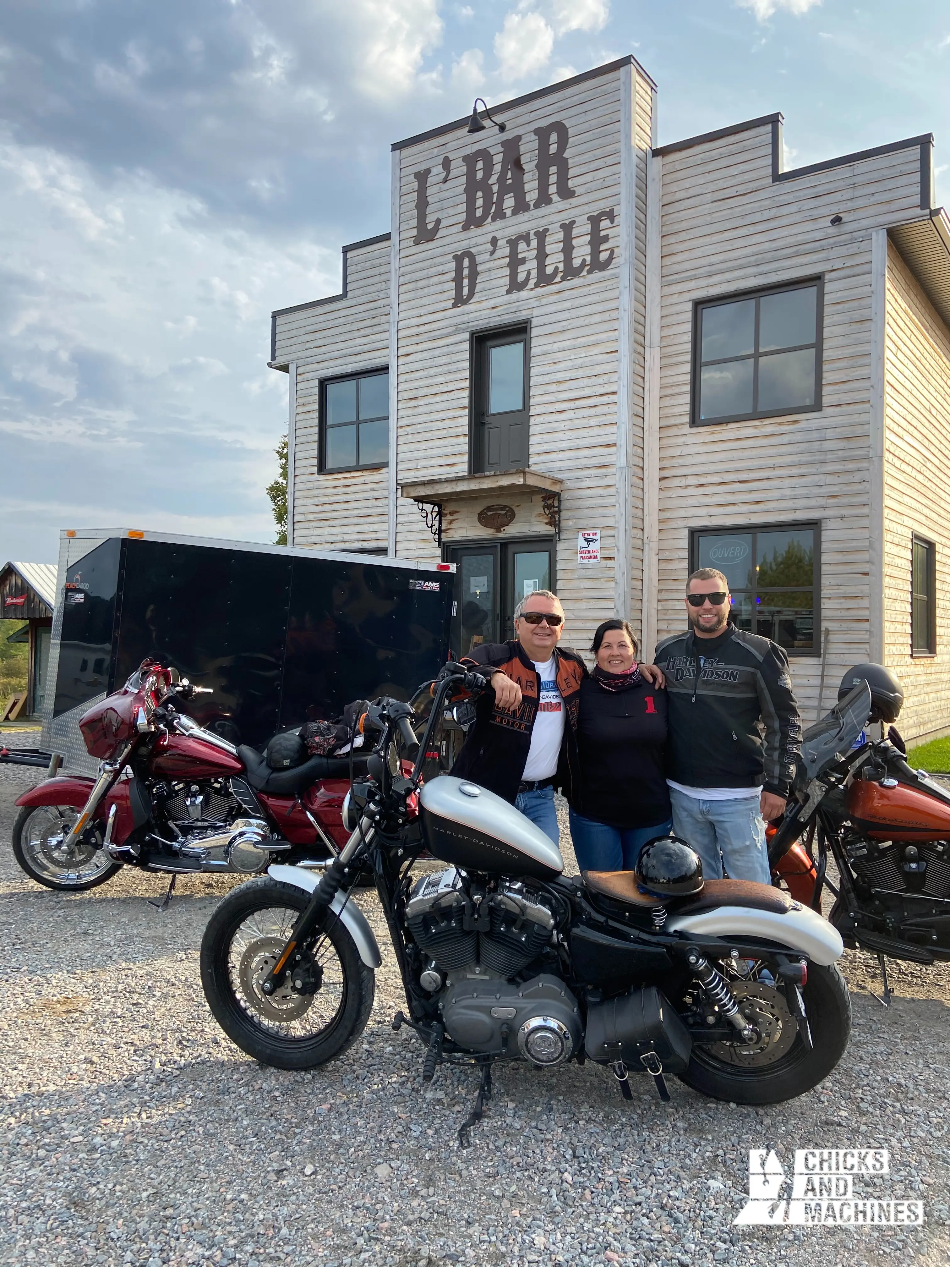 Roadtrip à moto : Au Bar d'Elle - Sainte-Jeanne d'Arc