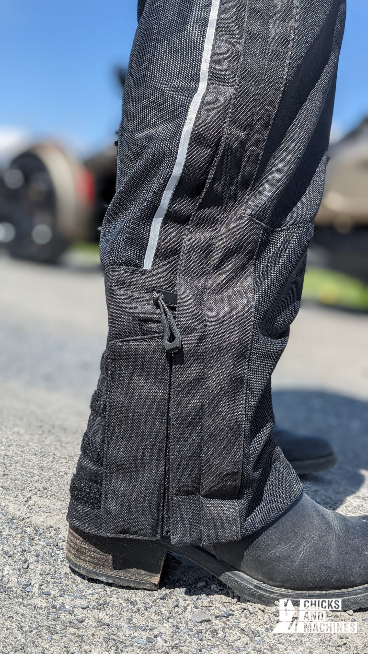 Olympia's Airglide 6 Pants practical zippers