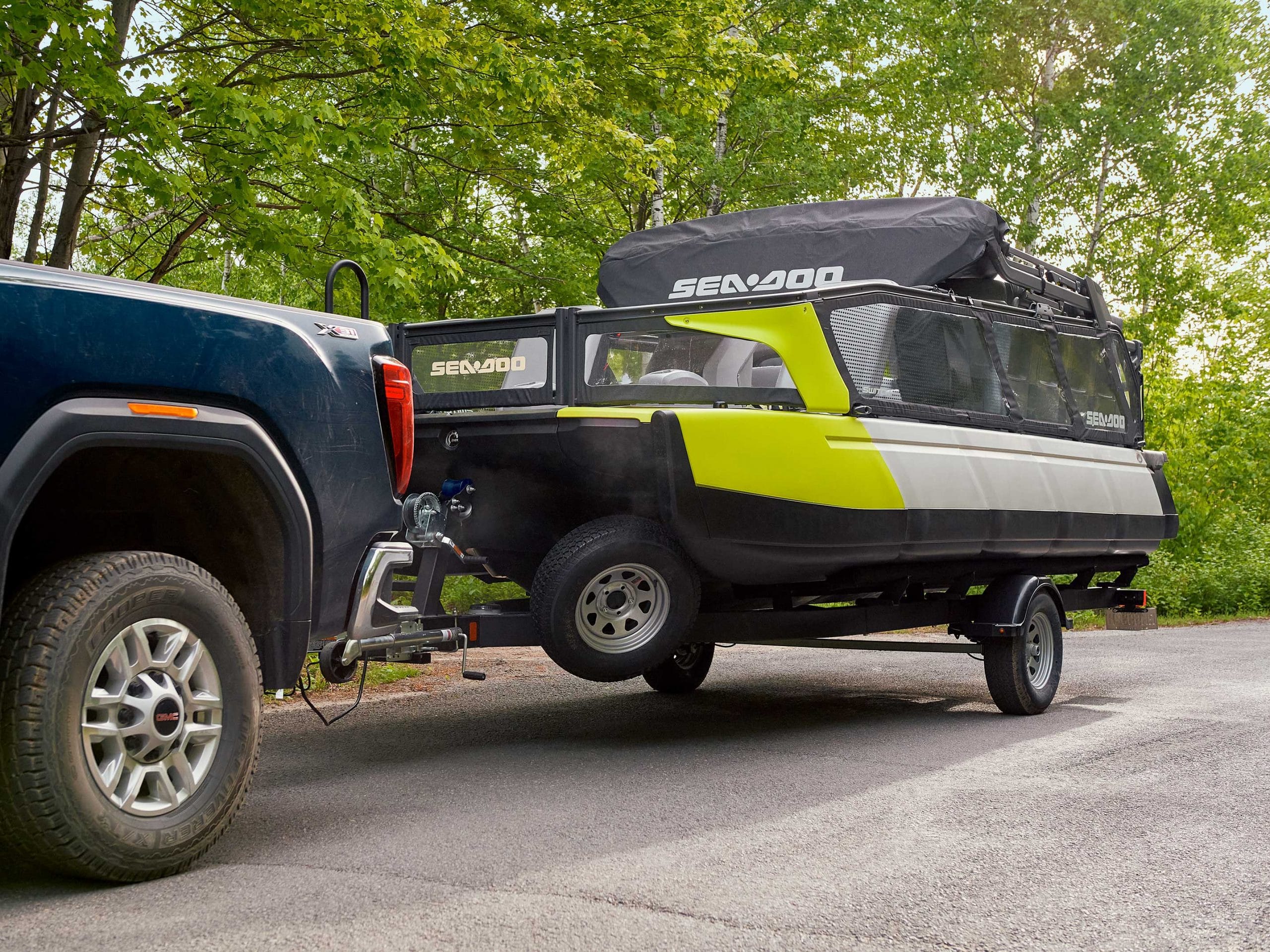 Trailer included with all Switch Pontoons. Source: https://www.sea-doo.com/ca/en/pontoons/switch.html