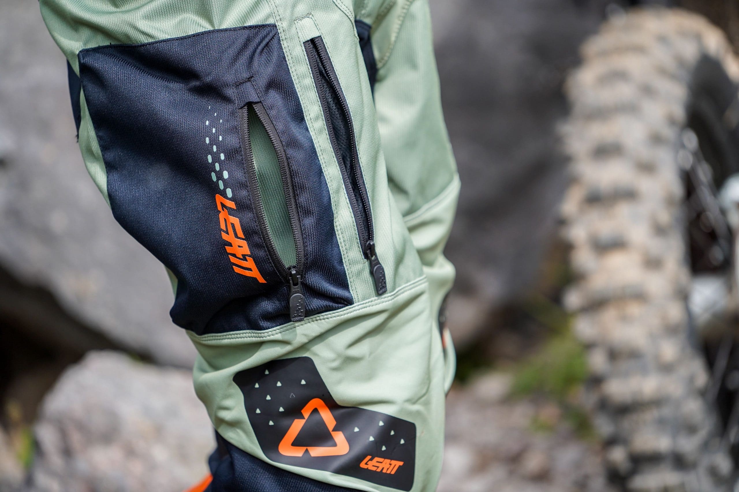 Leatt : la toute nouvelle gamme Moto 2022 9 Le pantalon durable de la gamme Enduro. Source: https://leatt.com/int