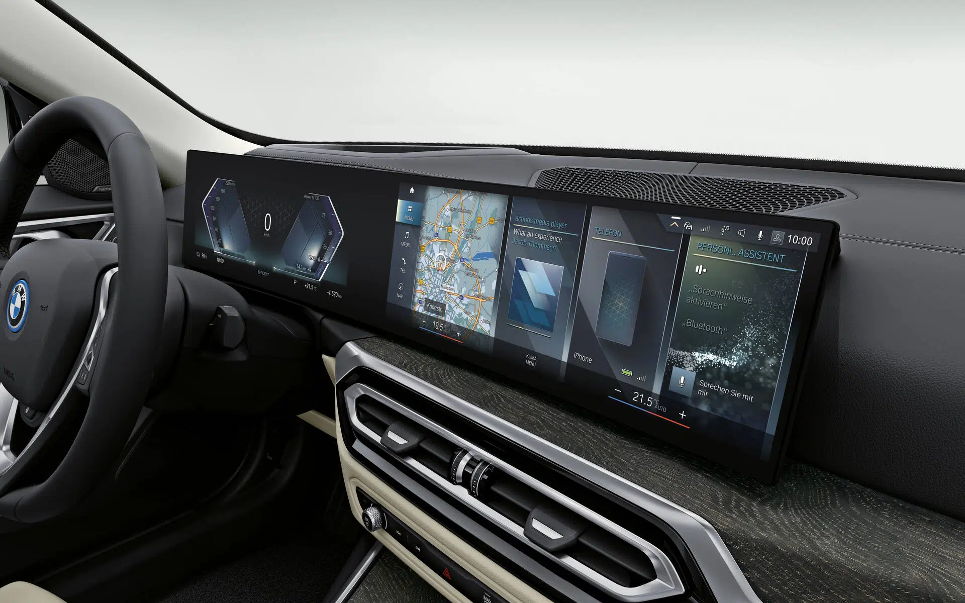 Les deux écrans juxtaposés de la BMW i4 2022. Source: www.guideauto.ca