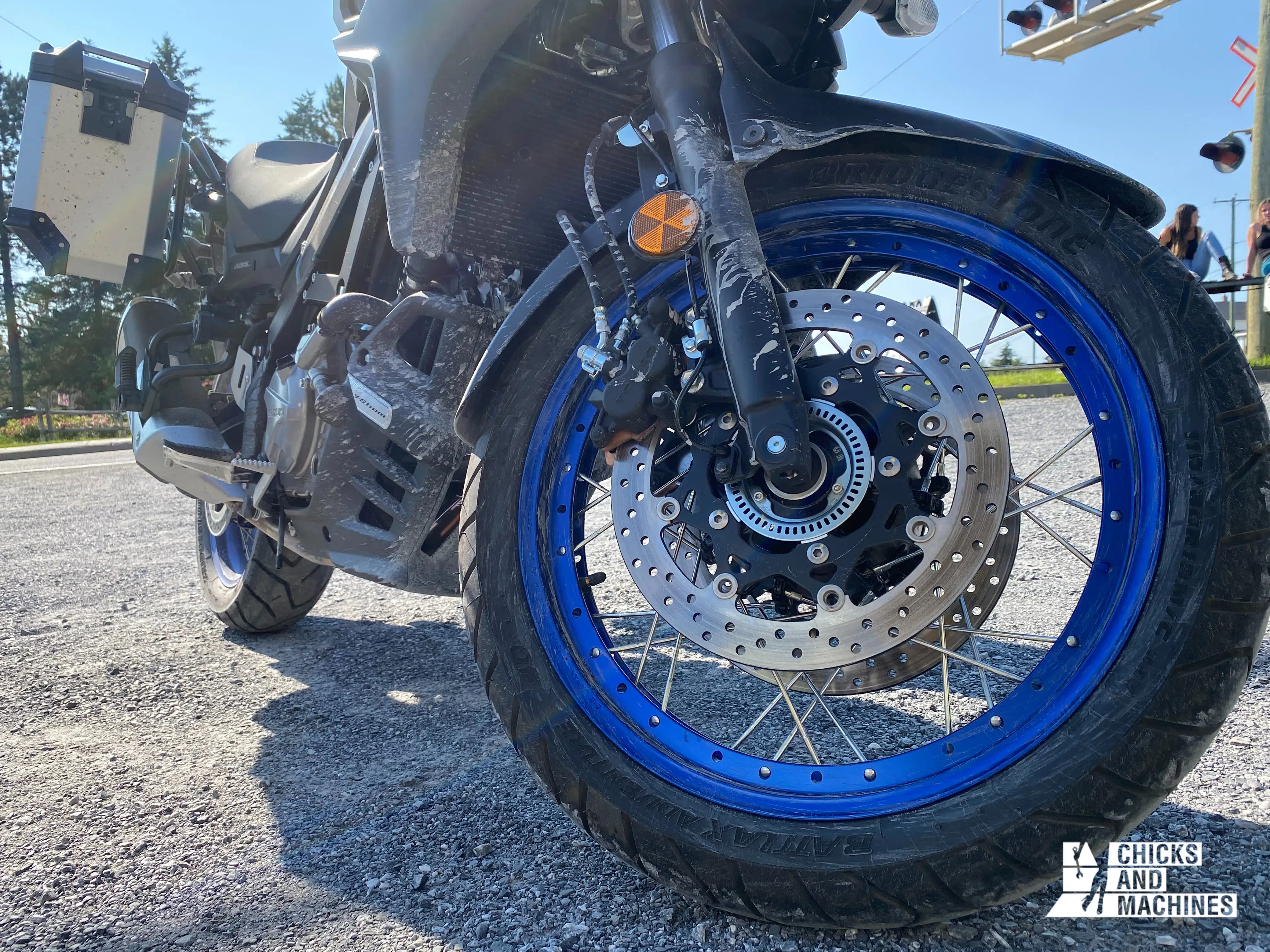 Les freins performants de la Suzuki V-Strom 650 2021.