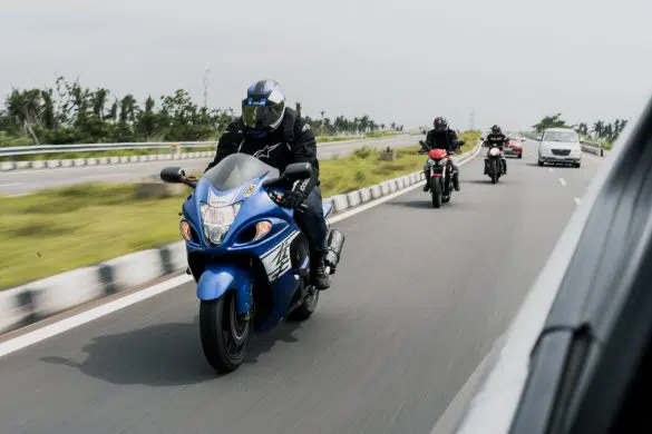 Rouler à moto sans avoir peur des automobilistes, est-ce possible ?