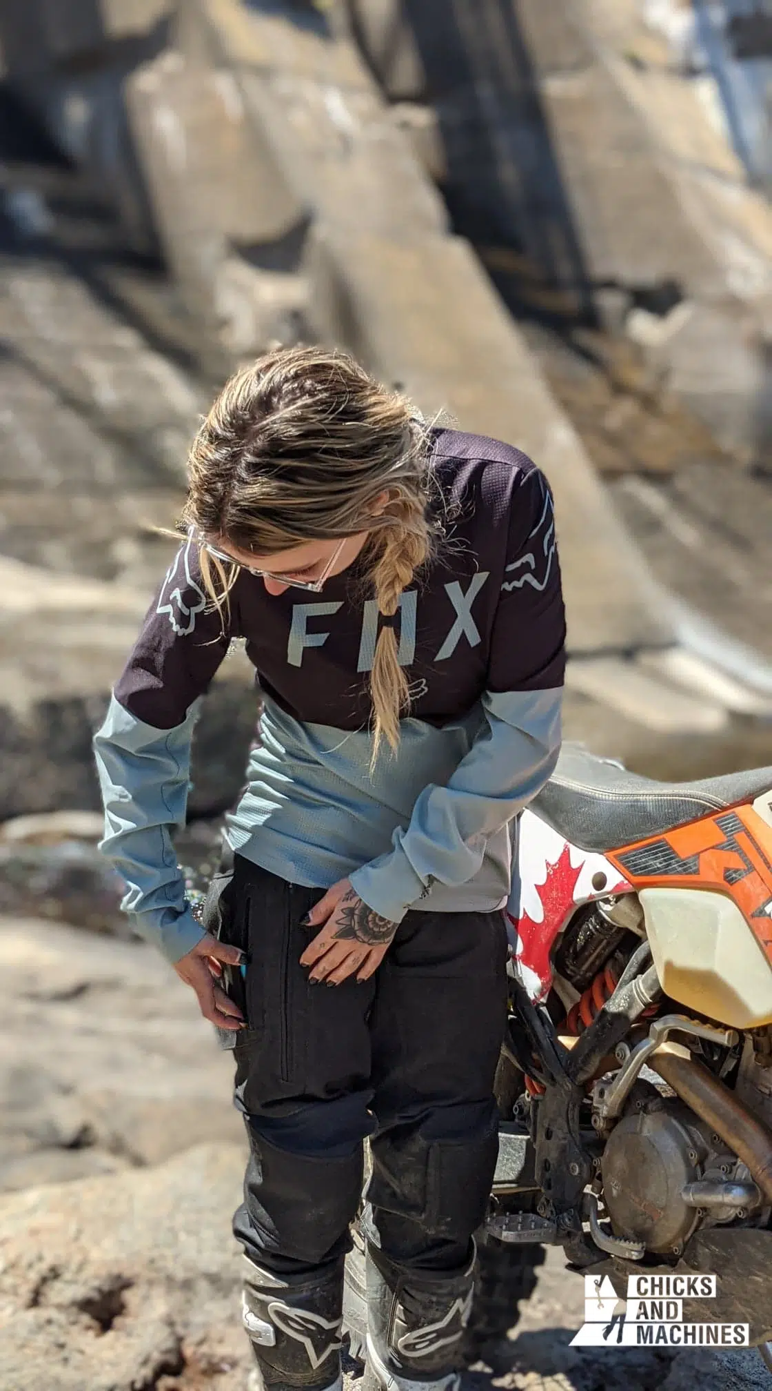 Les poches cargo sont très utiles pour des journées enduro