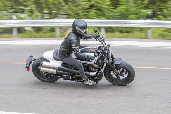 Essai de la Sportster S 2021; une allure redessinée !