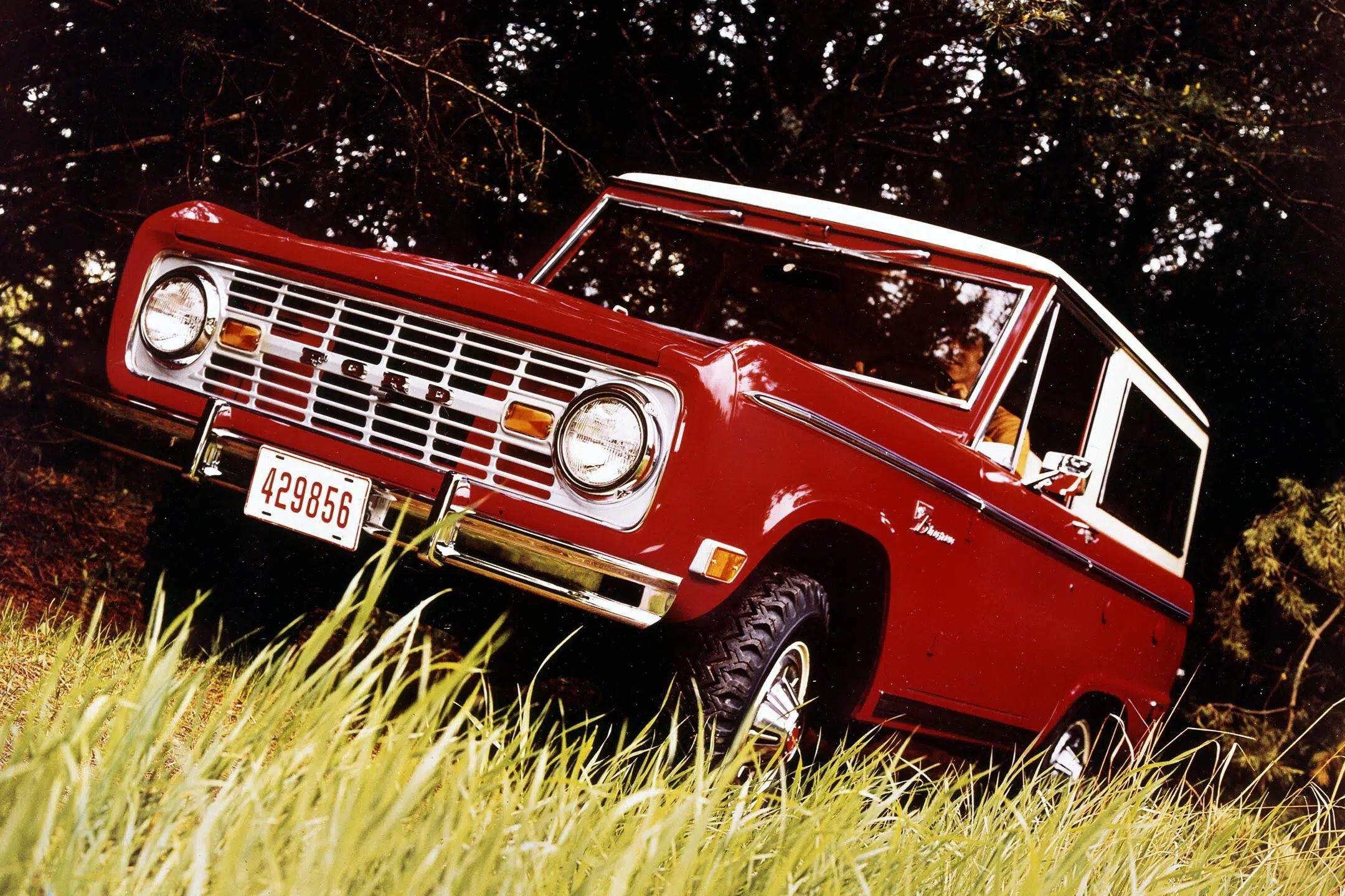 Le Ford Bronco de 1ère génération Source: Ford.ca