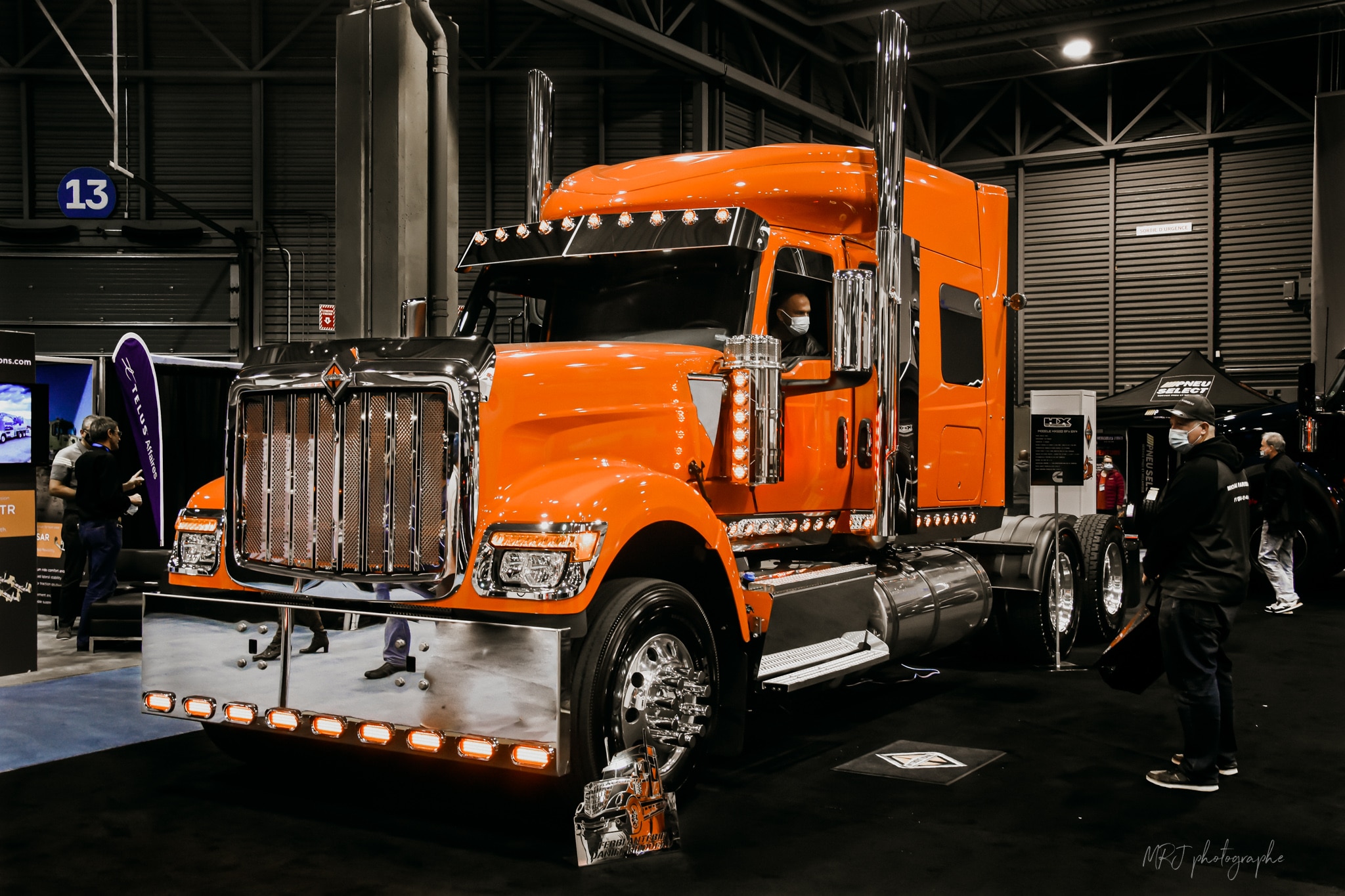 Une petite visite au Salon du camion lourd de Québec 4 Des camions haut en couleurs