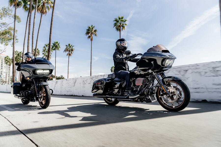 La moto ROAD GLIDE ST de Harley-Davidson
