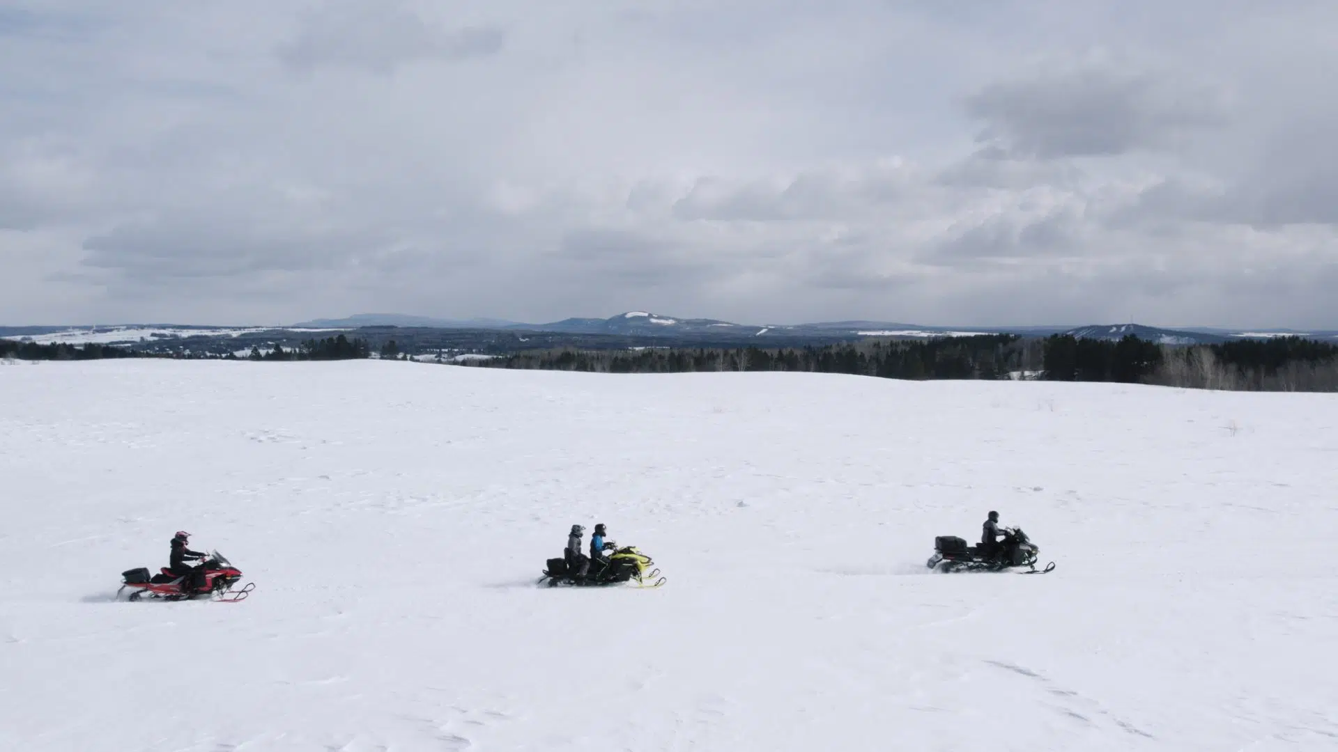 bas-saint-laurent - snowmobile trip