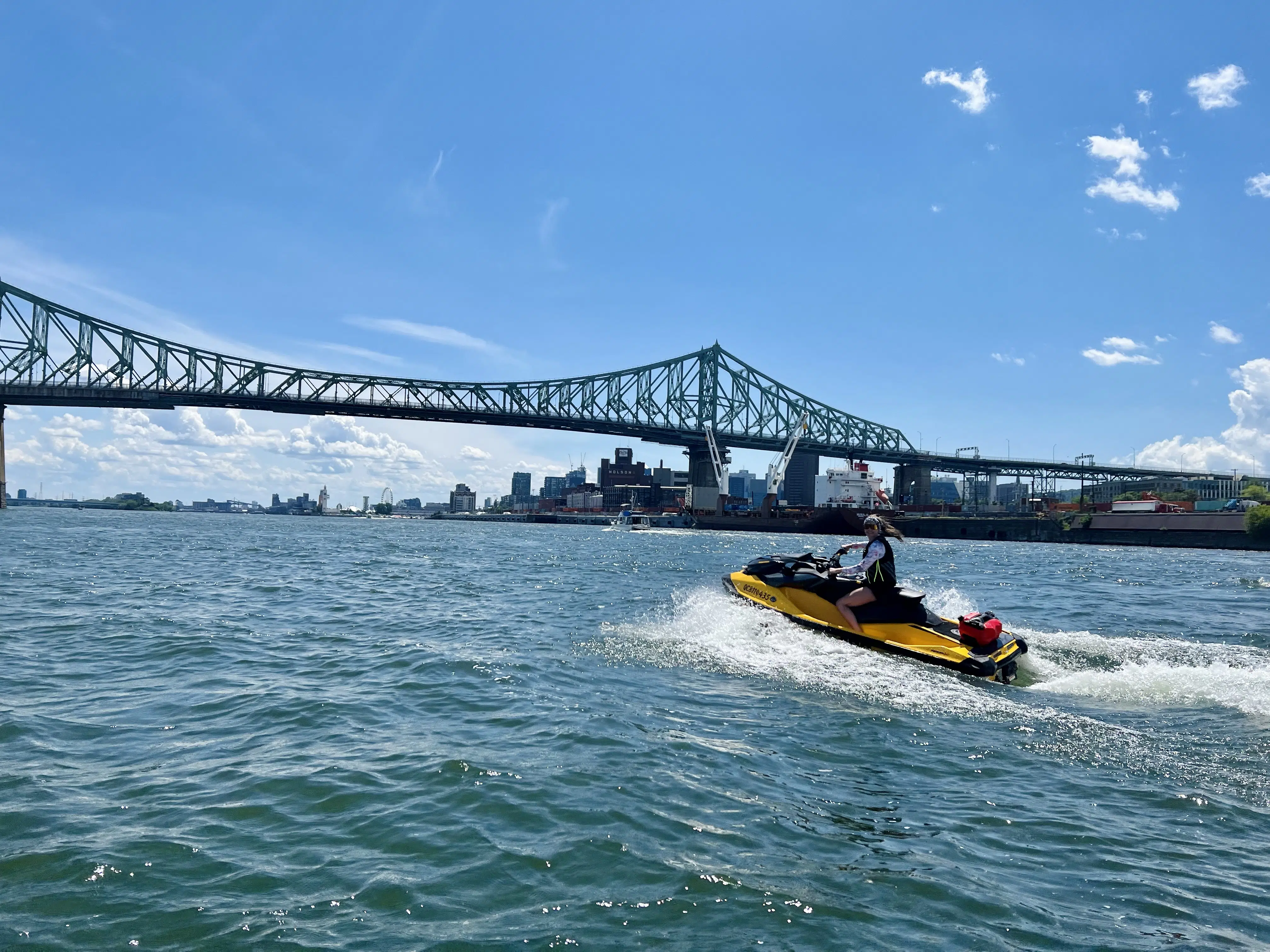 Motomarine Sea-Doo Fleuve St-Laurent Pont Jacques Cartier