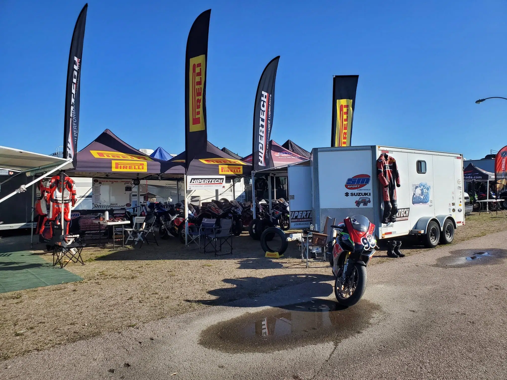 Les tentes de motos MPH durant l'événement Les tentes de motos MPH durant l'événement