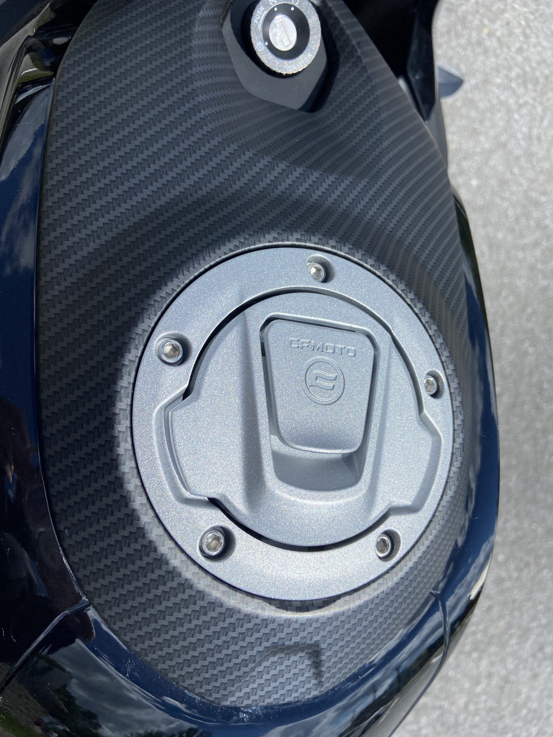 2022 CFMoto 300SS Motorcycle Test Ride 28 Fuel tank details