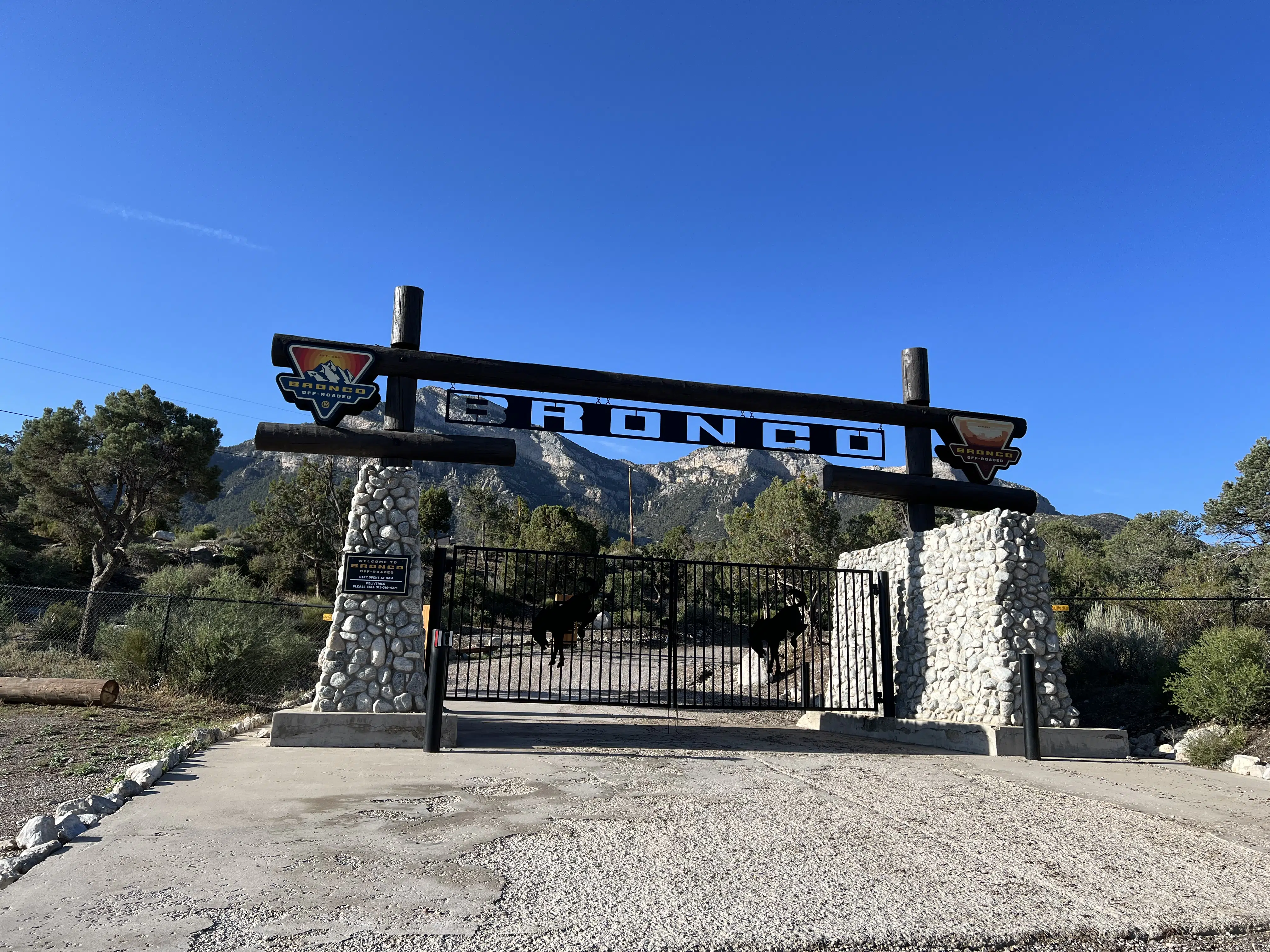 Bronco Off-Roadeo Las Vegas Gate Cloture