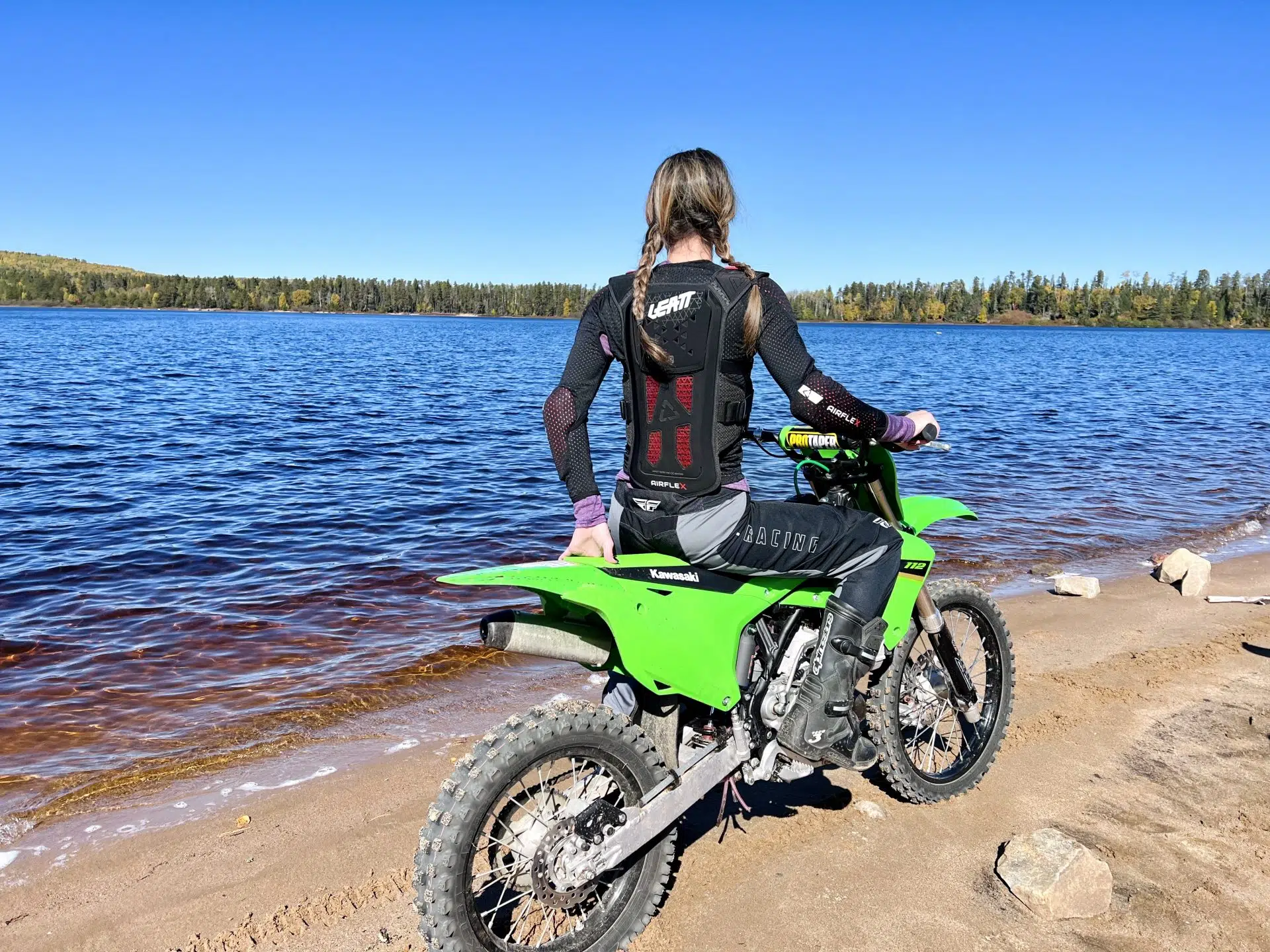 La Protection du body protector Air Flex Leatt women motocross