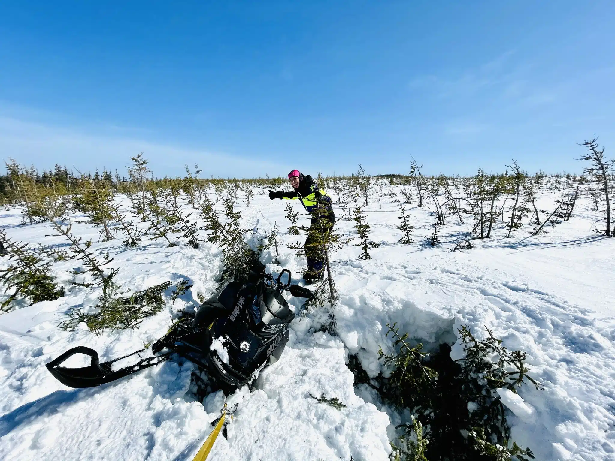 Oupps, il ne fallait pas aller se promener dans ce qu’on appelle : les « Saint-Michel ». Ça nous a coûté une belle grosse heure à suer, forcer et pelleter. (Monts Chic-Chocs, Gaspésie)