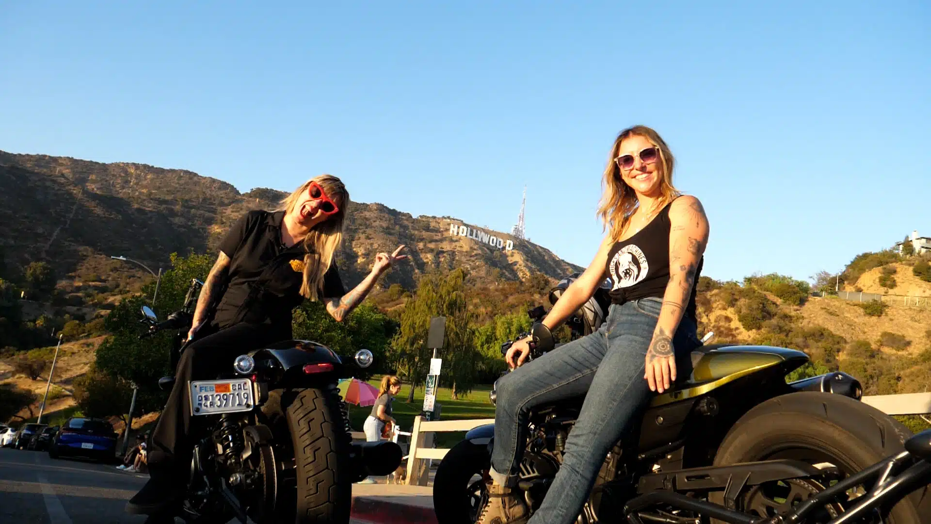 Cyndi et Nadine en Californie, l'un des nombreux endroits visités lors du tournage