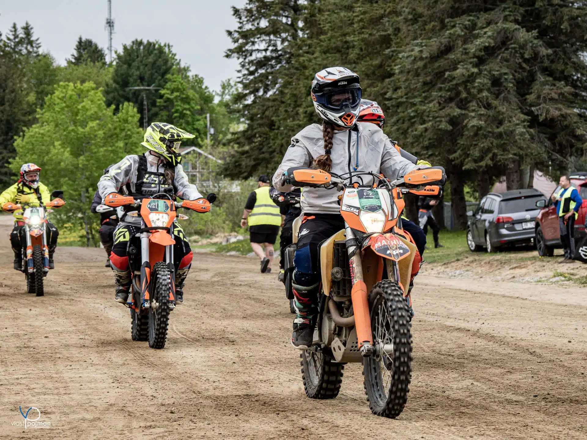La Classique Moto 2023: faire le plein d'aventure et de bouette! photo Vlast Pojman