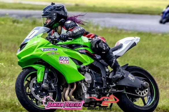 CREDIT PHOTO DAMIAN PAREIRA Fast Riding School