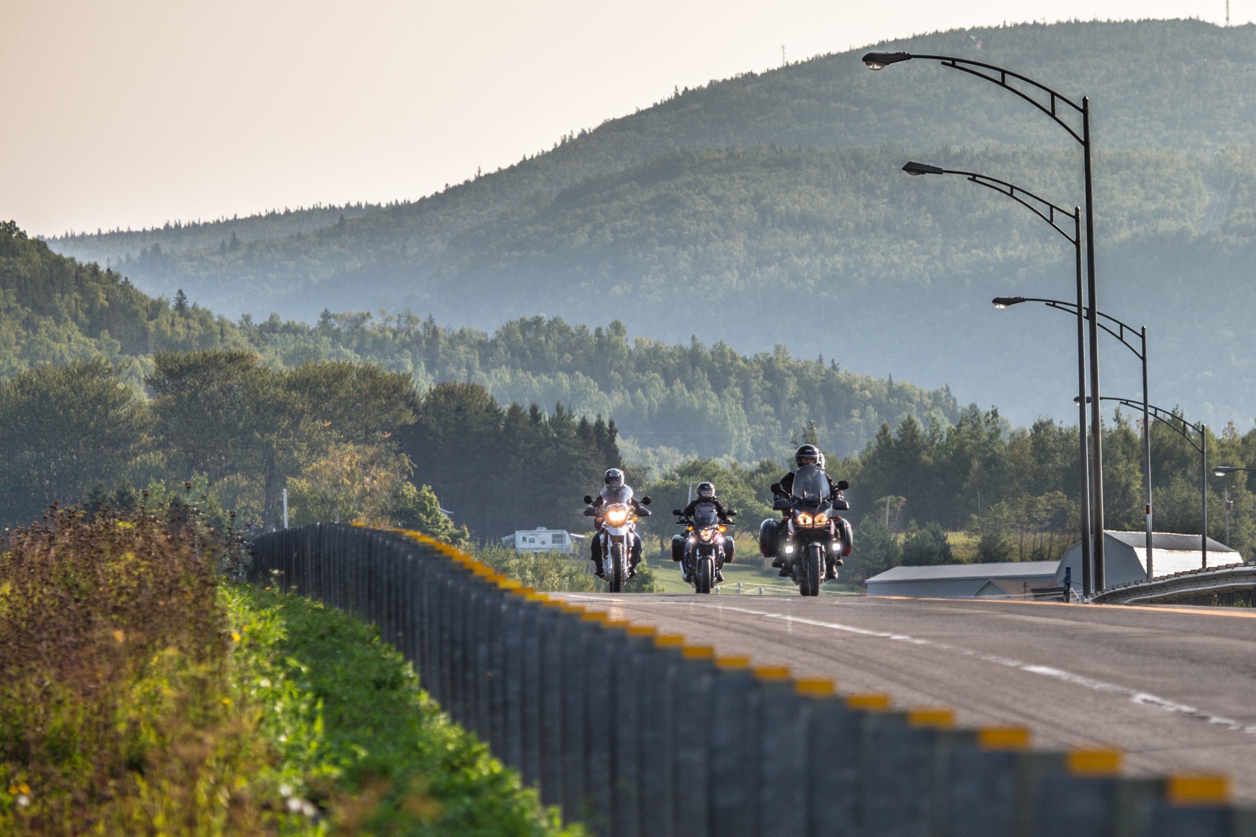 La route qui traverse le parc national offre un différent point de vue, mais reste exceptionnelle (crédit CHOK Images)