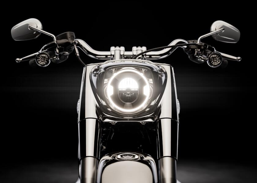 embargoed until may 8 10am cst flstfi hd studio 2024 headlight
