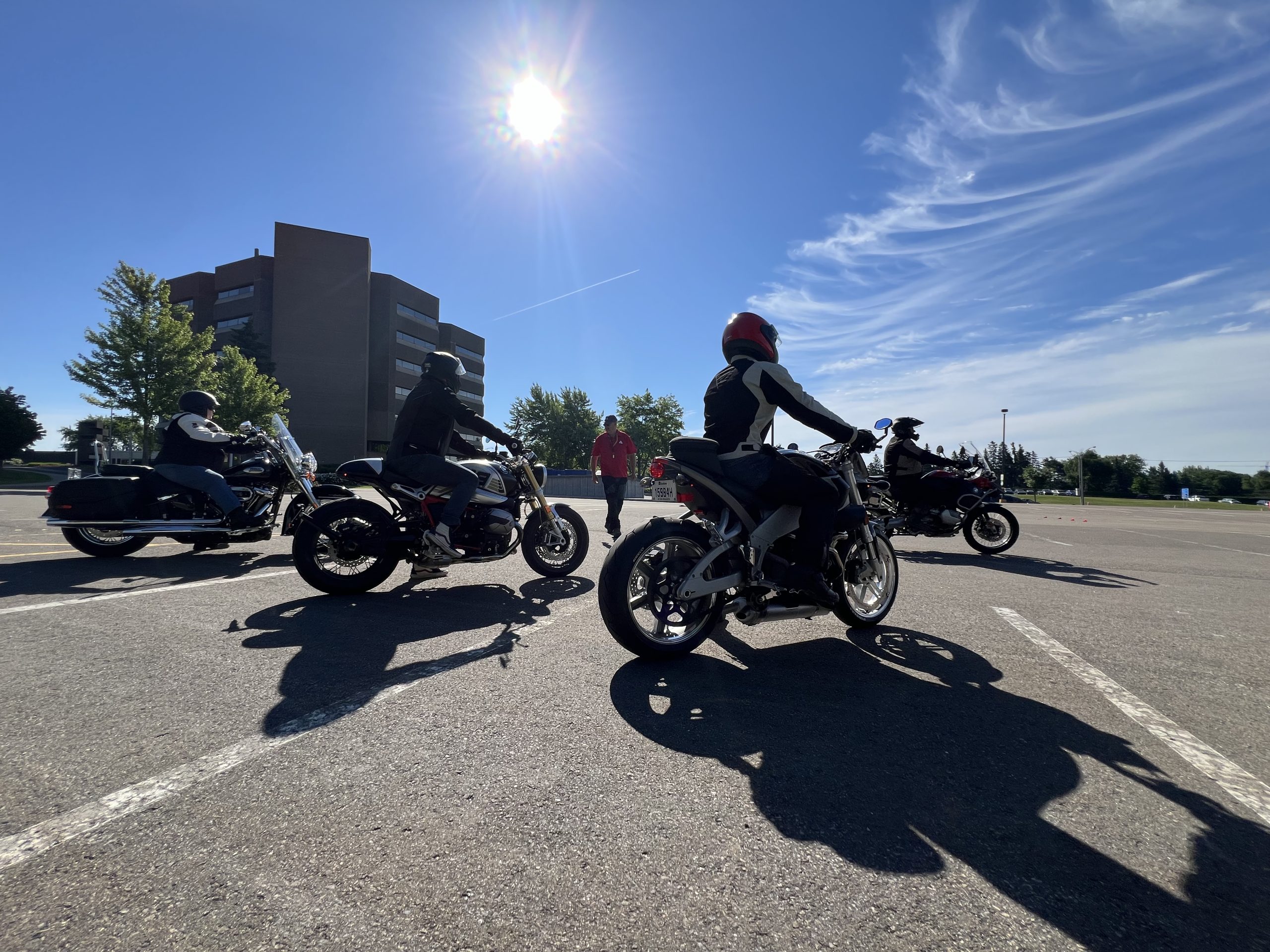 To register, it's here: https://fmq.ca/formation-moto-pro-fmq/ To register, it's here: https://fmq.ca/formation-moto-pro-fmq/
