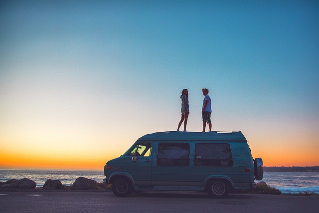 10 idées de cadeaux pour les amoureux de vanlife et de plein air