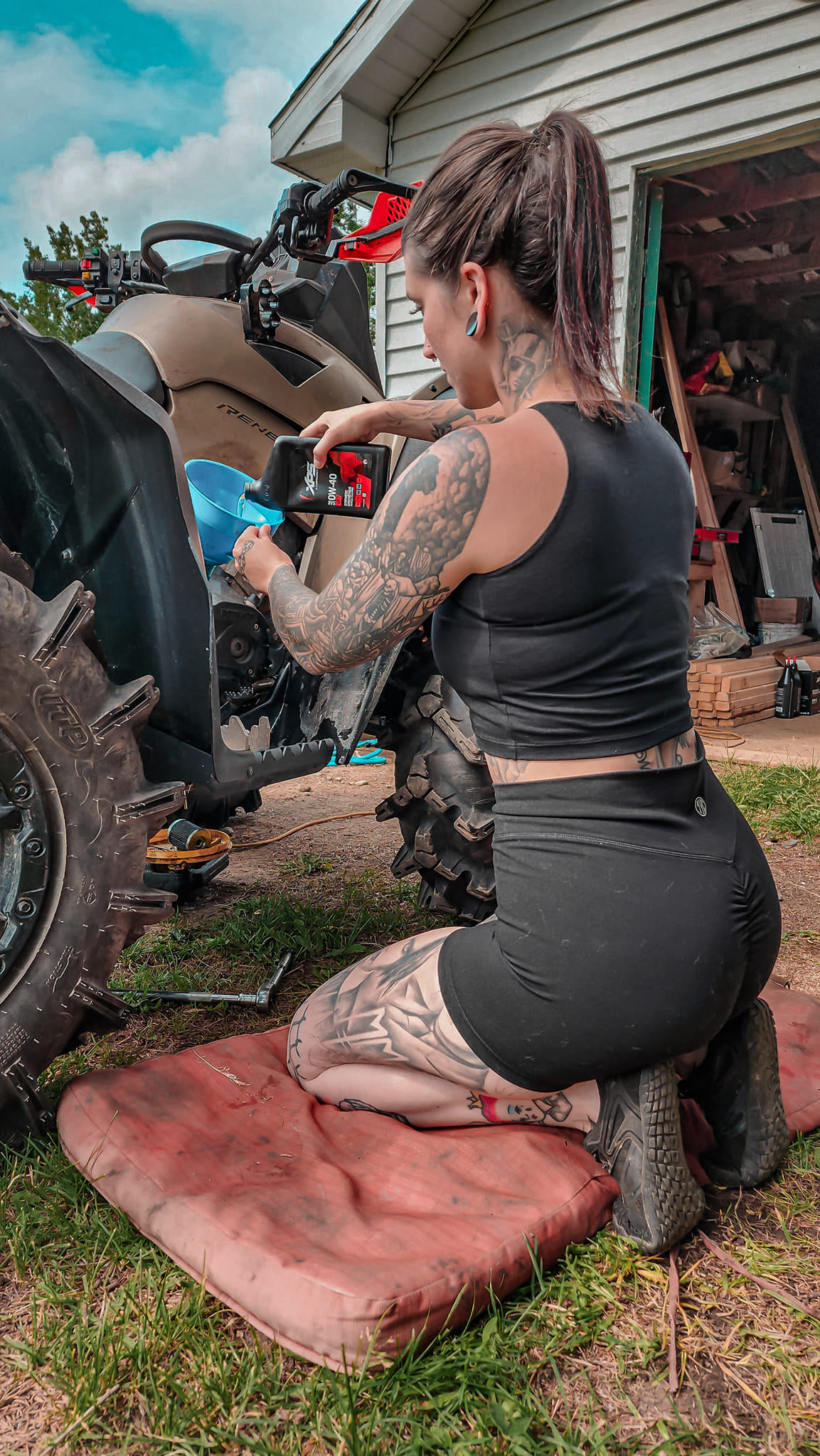 A woman is perfectly capable of repairing a mechanical breakdown during an outing. A woman is perfectly capable of repairing a mechanical breakdown during an outing.