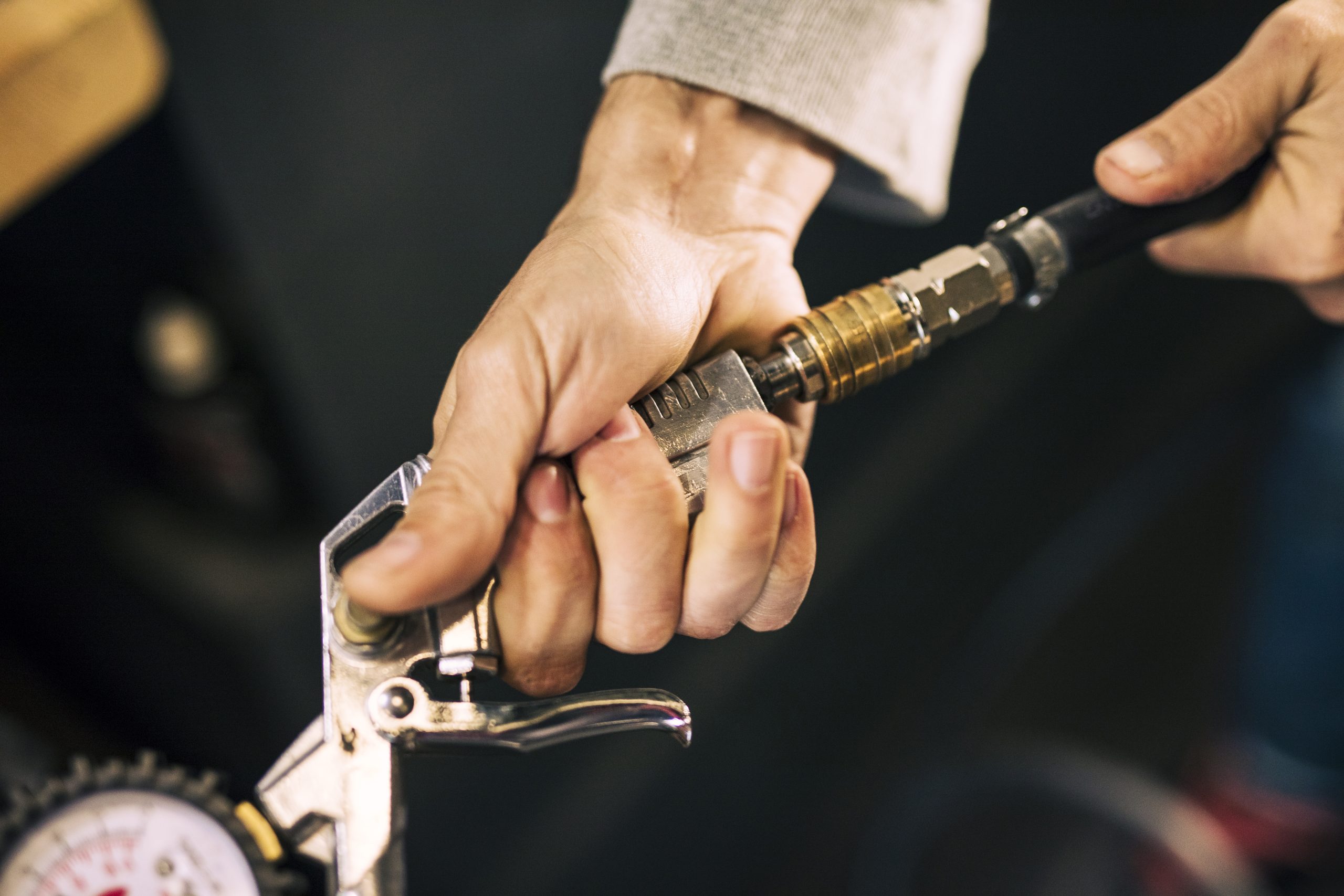 Les bougies d'allumage doivent aussi être inspectées