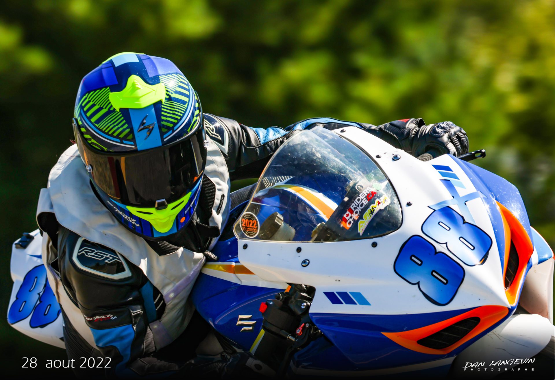 Joannie: La passion de la moto sous toutes ses formes